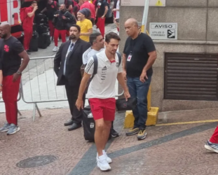 Sem David Luiz e Gabigol, Flamengo chega a São Paulo para último jogo de 2023