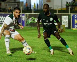 Goiás vence o Morrinhos com autoridade e segue na cola do Vila Nova