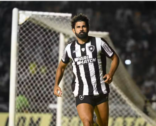 Grêmio acerta contratação do centroavante Diego Costa