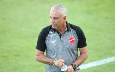 Vila Nova acerta contratação do técnico Márcio Fernandes