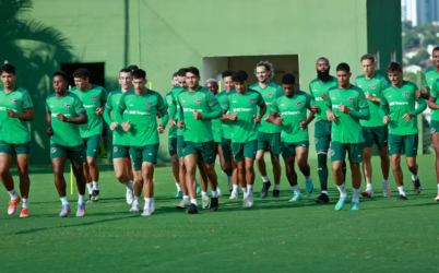Goiás embarca para SC e deve repetir escalação contra o Brusque