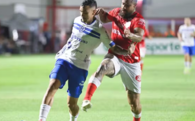 Vila Nova sofre gol nos acréscimos e fica no empate contra o Paysandu