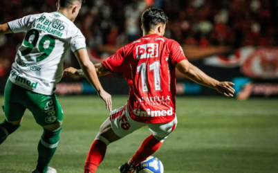 Vila Nova vence a Chapecoense e volta ao G-4 da Série B