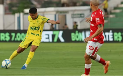 Mirassol marca no fim e vence o Vila Nova no duelo direto pelo G-4 na Série B