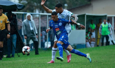 Tadeu marca para o Goiás, mas Goianésia consegue o empate nos acréscimos
