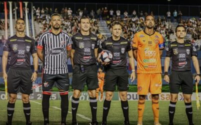 Em jogo maluco, Anápolis vence a Abecat nos pênaltis e avança para a semifinal