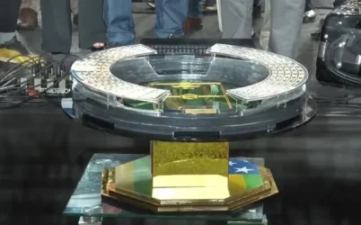 Troféu do Campeonato Goiano 2025 homenageia o estádio Serra Dourada
