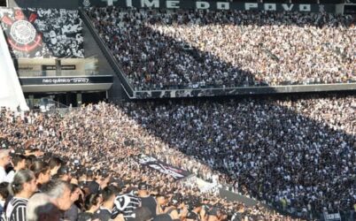 Torcida organizada manda recado após Ronaldo falar em comprar o Corinthians