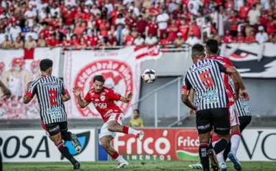 Vila Nova reverte desvantagem, vence o Anápolis por 3 a 0 e conquista o Campeonato Goiano após 20 anos