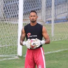 Goleiro Bruno assina contrato com clube do Rio de Janeiro e destino chama atenção dos torcedores