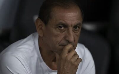 Ramón Díaz leva susto com interesse de Grêmio e Santos em titular do Corinthians