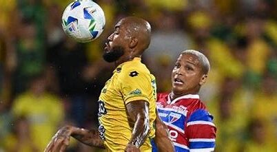 Fortaleza abusa das chances perdidas, paga caro no fim e segue sem vencer na Liberta