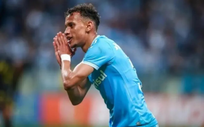 FC Cascavel pressiona Grêmio nas redes sociais por venda do meia Bitello ao Dínamo Moscou