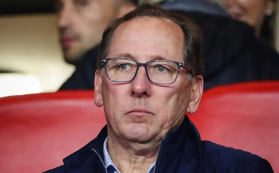John Textor paga dívida, e Lyon se livra de punição da Fifa