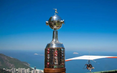 Taça da Libertadores chega a cidades do Brasil em exposição gratuita