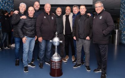 Grêmio homenageia bicampeões da Libertadores pelos 30 anos da conquista