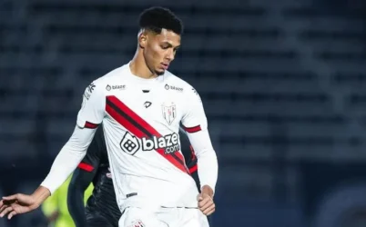 Matéria: Atlético fecha acordo e zagueiro Alix está de saída para clube da Série A