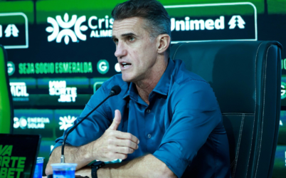 Goiás recusa proposta milionária por atacante titular de Vagner Mancini