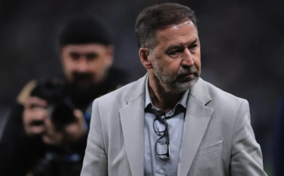 Grupo de Augusto Melo define candidato e articula oposição no Corinthians
