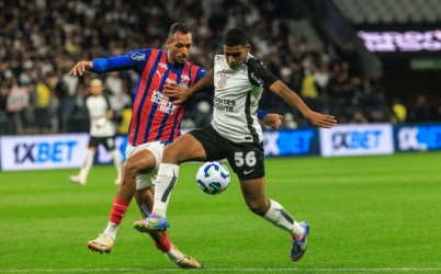 Corinthians é derrotado pelo Bahia na Neo Química Arena em jogo marcado por ‘primeiro tempo maluco’