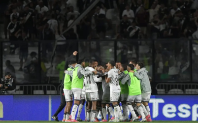 Coutinho é regente, e conexão entre Vasco e torcida eleva bom momento do time