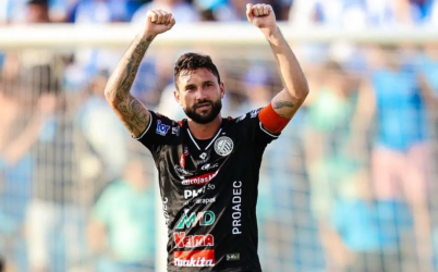 Ex-São Paulo se destaca no Operário-PR e faz a melhor temporada da carreira