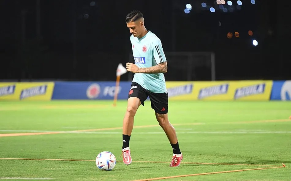 Juan Portilla, do Talleres-ARG, tem oito jogos pela Colômbia. Foto: Divulgação/FCF
