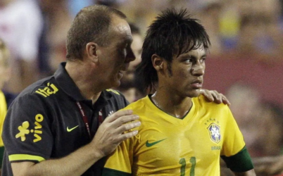 Mano Menezes cita Neymar em apresentação na seleção do Peru: ‘Se parar de dançar’