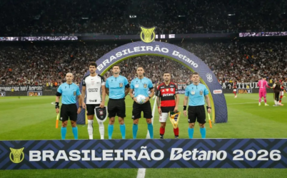 Árbitro relata apoio da polícia para chegar ao vestiário após Corinthians x Flamengo