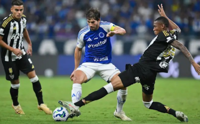 Atlético-MG e Cruzeiro têm 23 expulsos por briga na final do Mineiro