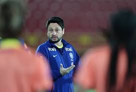 Brasil defende invencibilidade contra a Venezuela e Arthur Elias alerta: ‘Manter a consistência’