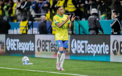 Fora da Copa do Mundo? Vanderson passará por cirurgia e liga alerta na lateral da Seleção