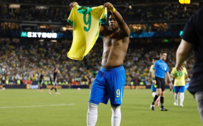 Dupla de convocados por Ancelotti agita torcida do Palmeiras: ‘Hexa vem’