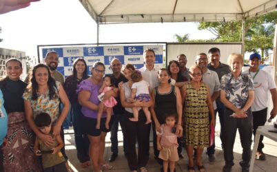 Prefeito Vilela e Equatorial sorteiam 50 geladeiras para famílias de baixa renda