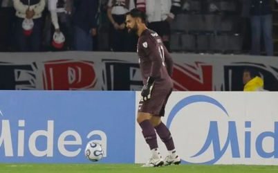 Goleiro do São Paulo viraliza com gesto e web compara: ‘Michael Jackson’