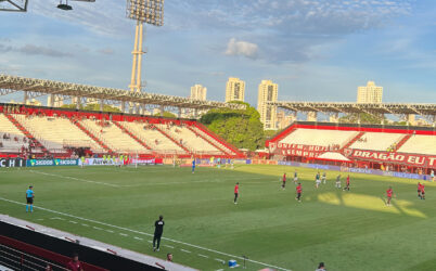 Atlético-GO e Goiás empatam clássico goiano pela Série B