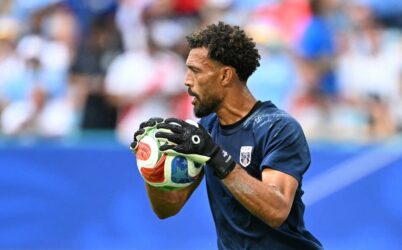 Após brilhar na Copa, Vozinha abre portas para jogar no Brasil