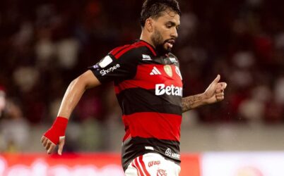 Paquetá abre mão das férias, retorna ao Ninho e inicia tratamento visando volta ao Flamengo