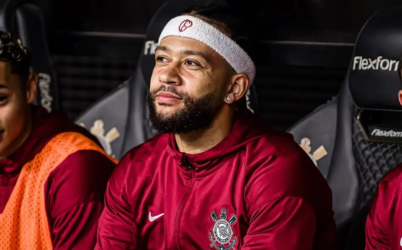 Memphis fala pela primeira vez após renovar com o Corinthians