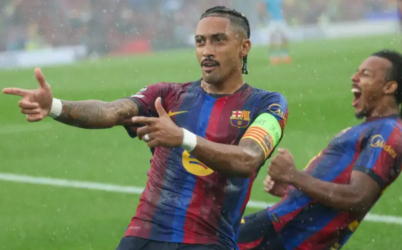 Raphinha sofre lesão e vira desfalque para o Barcelona